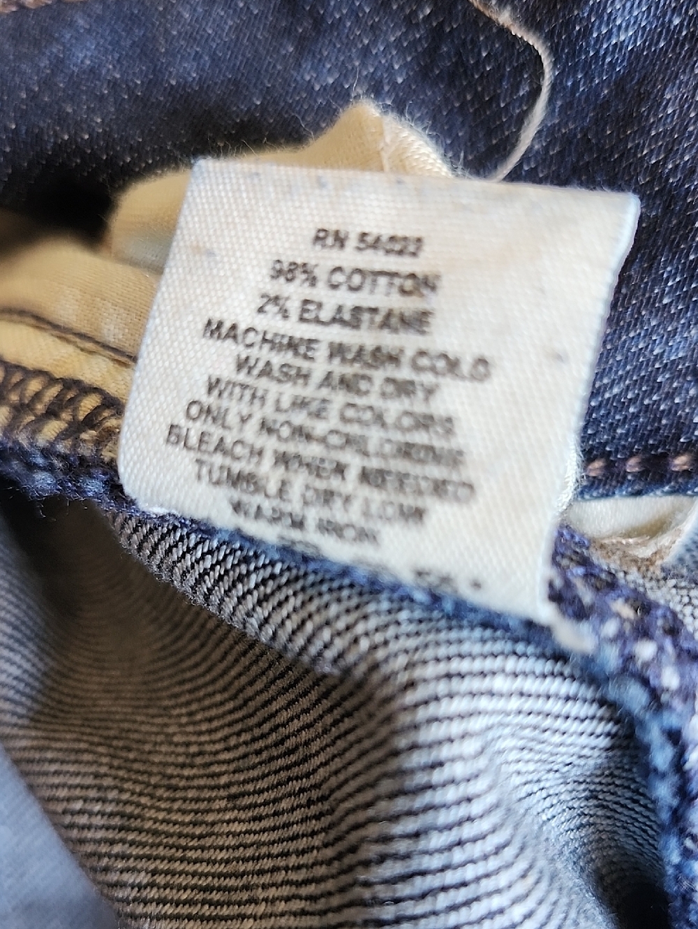 GAP Women's Straight-Leg Jeans in Dark Indigo - Picture 10 of 10